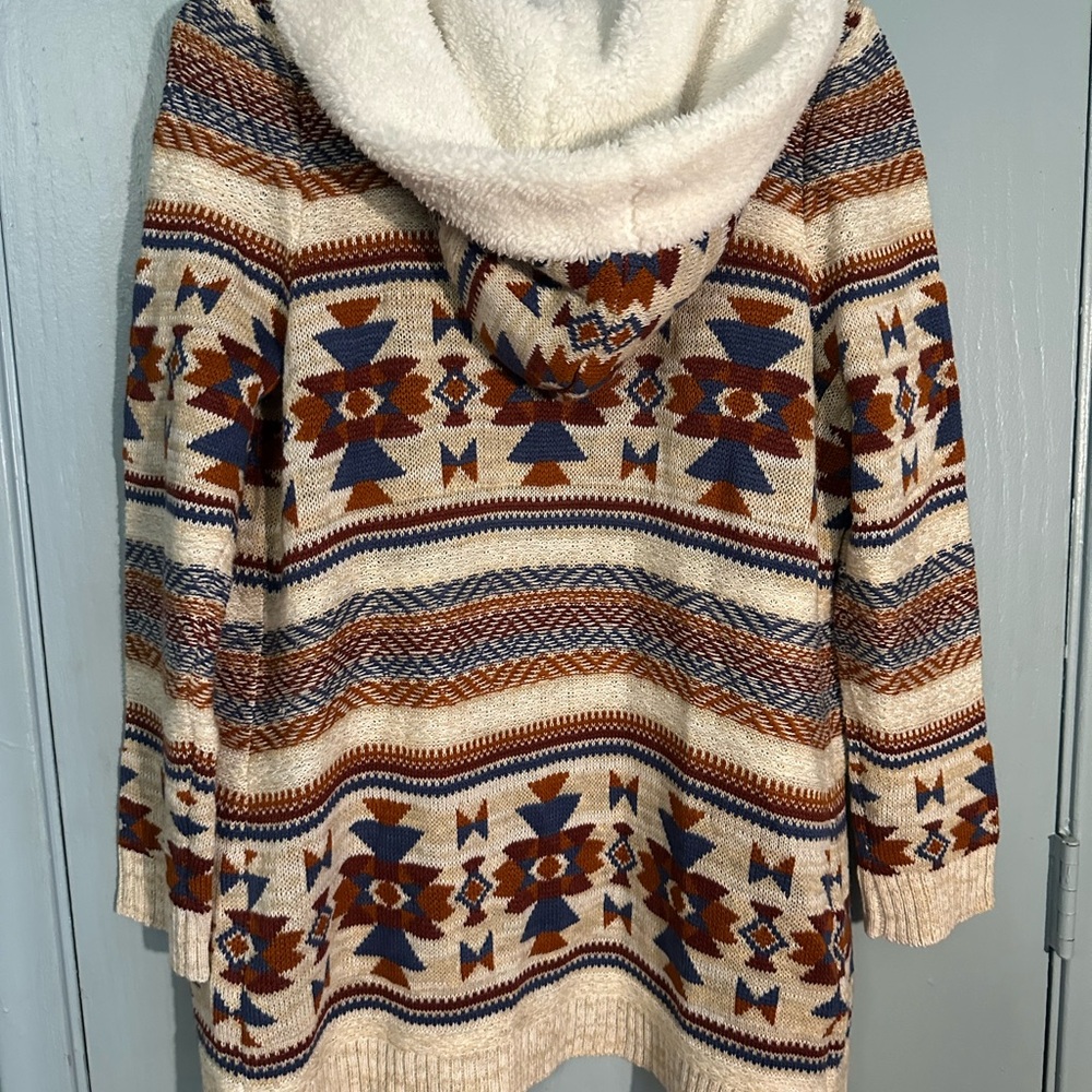 No Boundaries hooded long cardigan, southwest design, furry hood, L, EUC - Picture 6 of 9